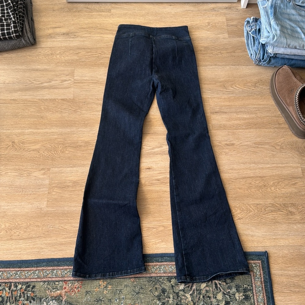 FRAME The Jetset Flare in Keller (sz 1) - Picture 8 of 11